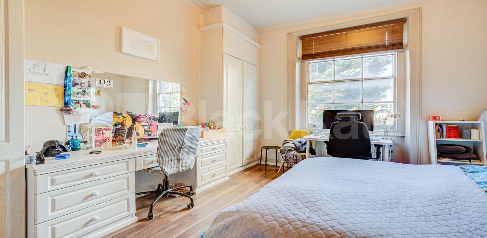 Modern Apartment Pennard Road , Shepherds Bush